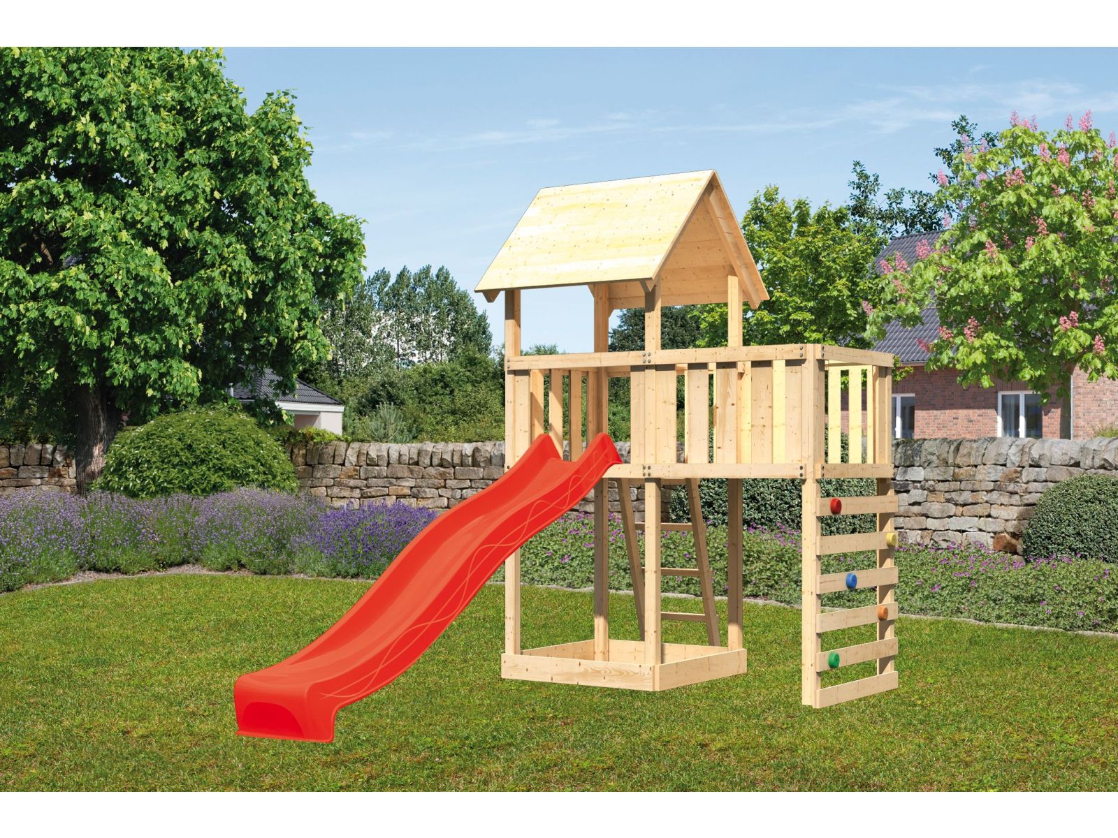 Karibu Spielturm Lotti natur mit Anbauplattform, Kletterwand und Rutsche rot